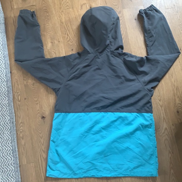 L.L Bean pullover - Picture 4 of 6